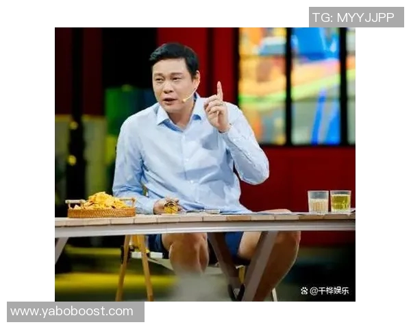 范志毅亲临嘉兴足球联赛开幕式为揭幕战激情开球助威